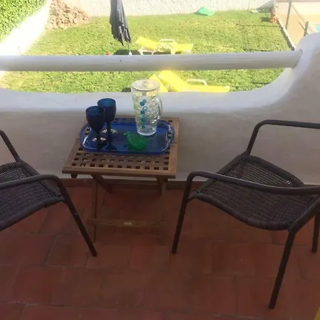 Charming Luxury Private Pool With A/c,albufeira, Very Central And Quiet Area Vila