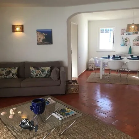 Vila Charming Luxury Private Pool With A/c,albufeira, Very Central And Quiet Area Albufeira