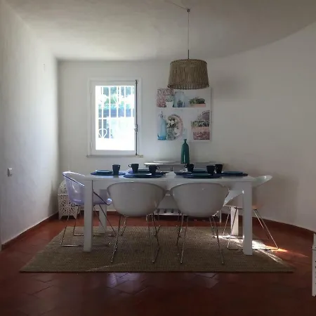 Charming Luxury Private Pool With A/c,albufeira, Very Central And Quiet Area Vila