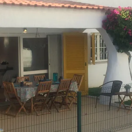 Charming Luxury Private Pool With A/c,albufeira, Very Central And Quiet Area Albufeira
