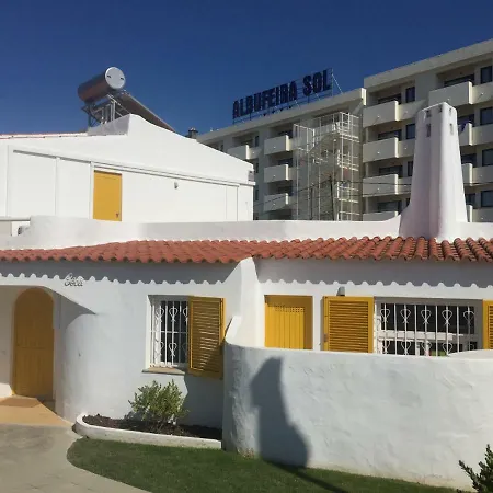 Charming Luxury Private Pool With A/c,albufeira, Very Central And Quiet Area Vila Albufeira