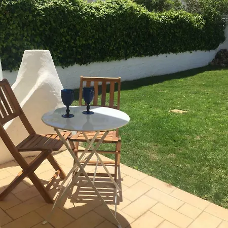 Villa Charming Luxury Private Pool With A/c,albufeira, Very Central And Quiet Area Albufeira