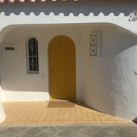 Charming Luxury Private Pool With A/c,albufeira, Very Central And Quiet Area Albufeira