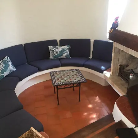 Charming Luxury Private Pool With A/c,albufeira, Very Central And Quiet Area Albufeira
