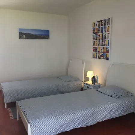 Villa Charming Luxury Private Pool With A/c,albufeira, Very Central And Quiet Area Albufeira