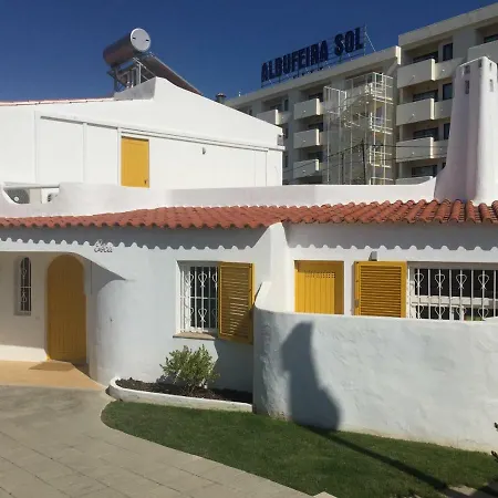 Villa Charming Luxury Private Pool With A/c,albufeira, Very Central And Quiet Area